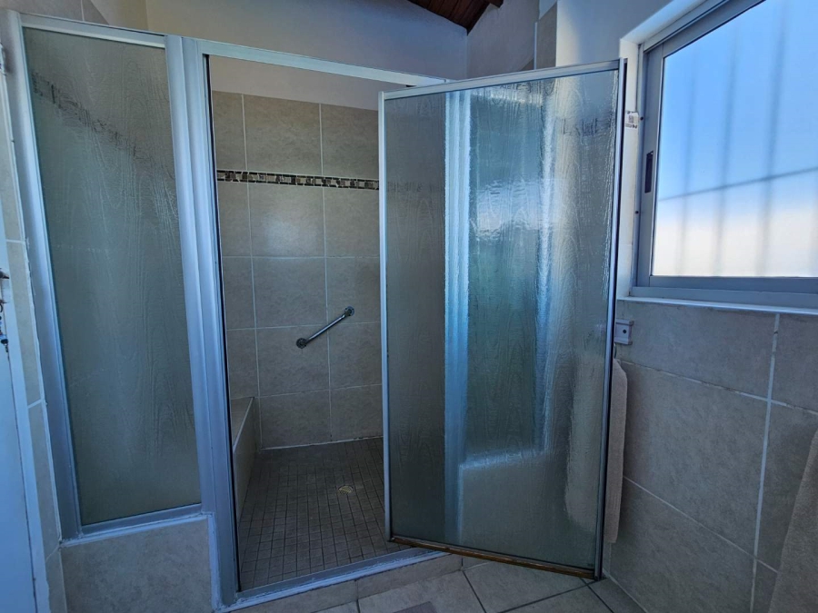 4 Bedroom Property for Sale in Pearly Beach Western Cape